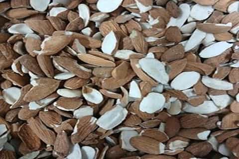 تصویر 1 از بادام درختی شکسته در بسته بندی اقتصادی مناسب کیک و شیرینی